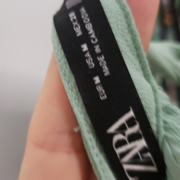 Zara Green Halter Jumpsuit with Flowing Wide-Leg Design Medium - Picture 9 of 16